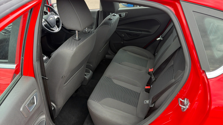 Ford Fiesta 1.0 EcoBoost Zetec 5dr Petrol Hatchback